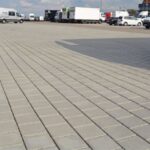 Pavimenti drenanti per piazzali industriali: quali sono i più resistenti?