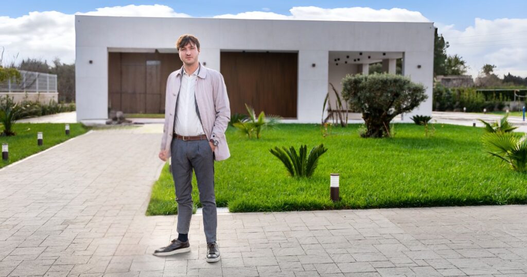 Mentre ci avviciniamo al 2025, perché non cogliere l’opportunità di dare nuova vita ai tuoi spazi esterni? Con Pavimento Perfetto, rinnovi il tuo giardino all’insegna della certezza di bellezza e durabilità.