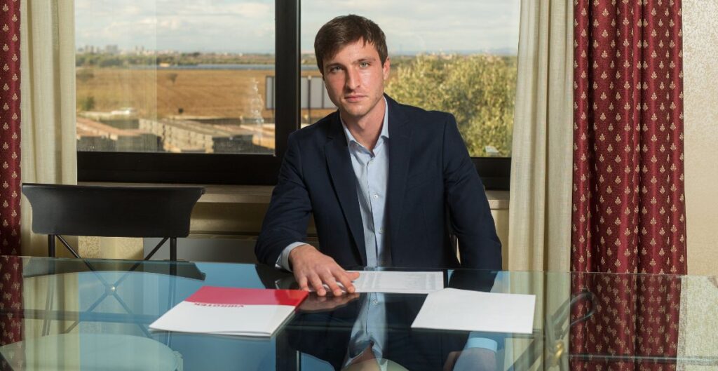 In un mercato dove gli intermediari abbondano, scegliere di acquistare direttamente dal produttore è una decisione intelligente e strategica.